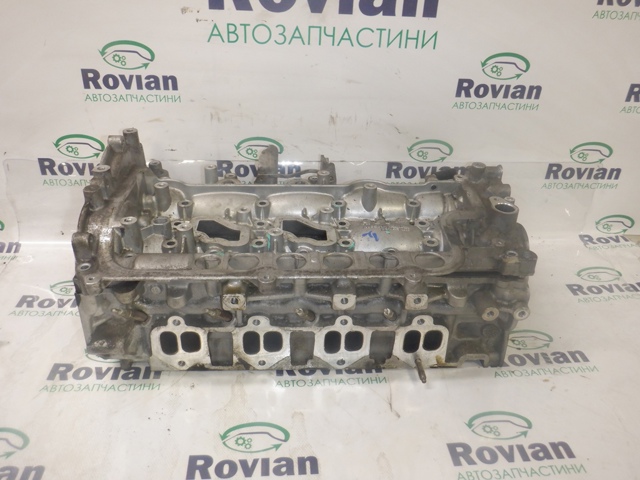 Головка двигуна 8200519994 RENAULT