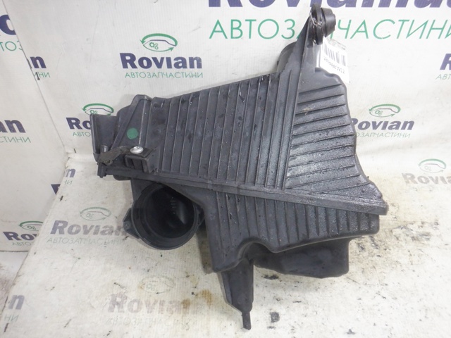 Корпус повітряного фільтра 8200545280 RENAULT