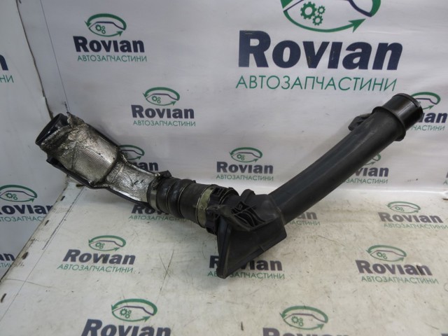 Патрубок повітряний, вихід з турбіни (наддув) 8200687468 RENAULT