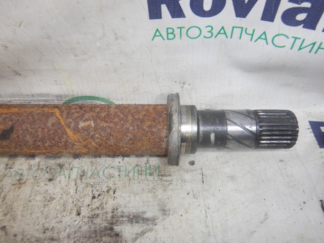 Привід правий 8200725500 RENAULT