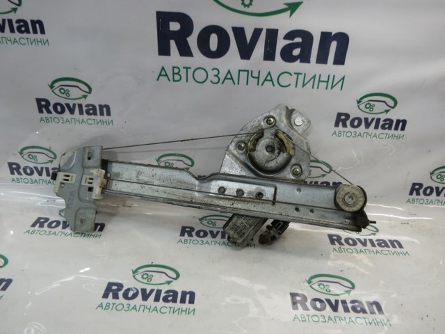 Механізм стеклопод'емника двері задньої, правої 8200733832 RENAULT