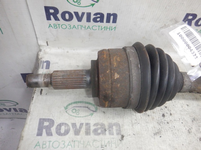 Піввісь передня ліва 8200788672 RENAULT