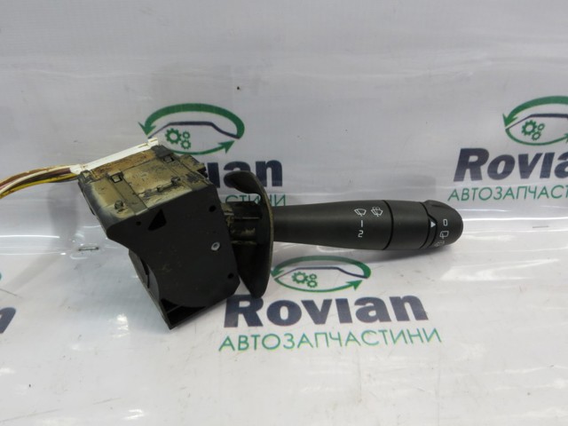 Перемикач підрульовий, правий 8200792584 RENAULT