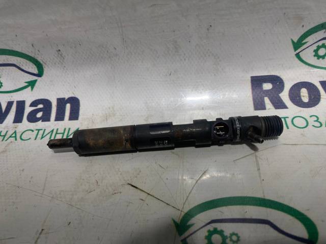 Форсунка дизельна в зборі, розпилювач + тримач 8200827965 RENAULT