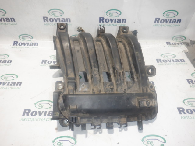 Колектор впускний 8200880099 RENAULT