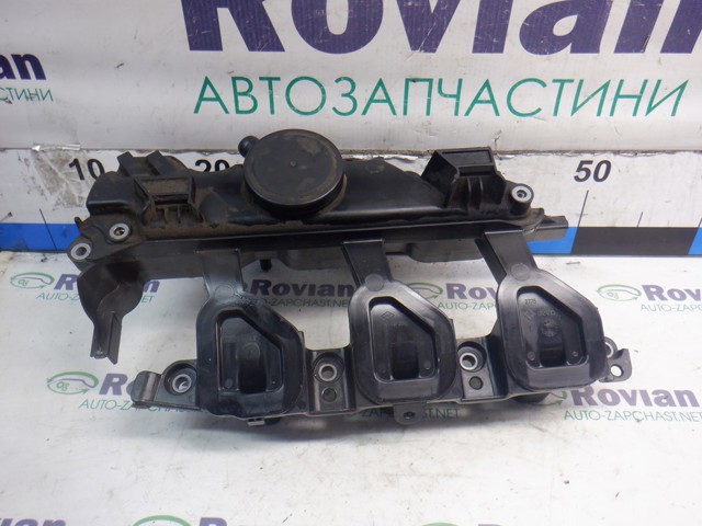 Кришка двигуна 8200924262 RENAULT
