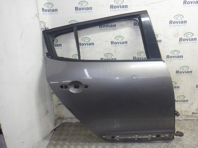Двері задні, праві 821006386R RENAULT