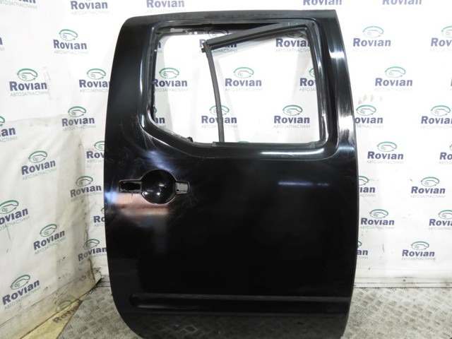 Двері задні в зборі 82100EB30J NISSAN