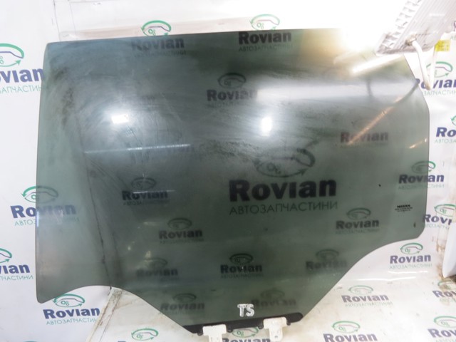 Скло заднє ліве 823016RR0C NISSAN