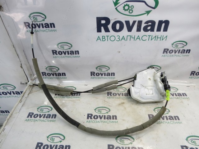 Замок задньої дверї, правої 825006RR0A NISSAN