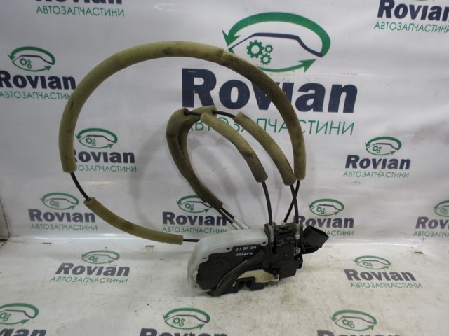 Замок задніх дверей, лівих 825013NL1A NISSAN