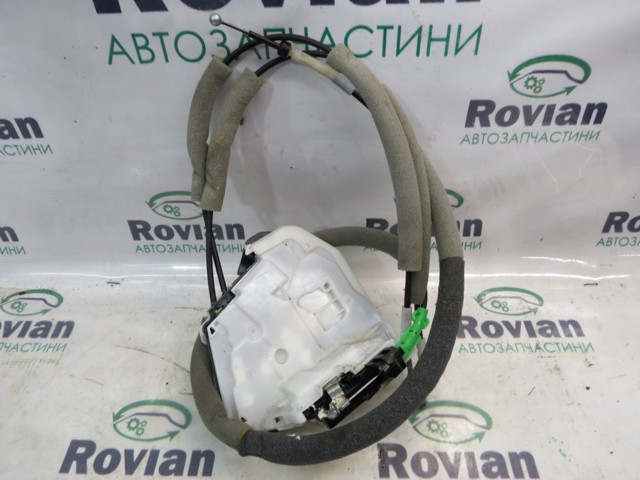 Замок задніх дверей, лівих 825016RR0A NISSAN