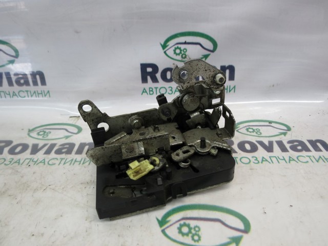 Замок задньої двері, лівої 825030283R RENAULT