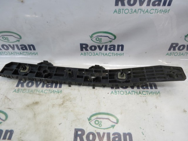 Напрямна заднього бампера, права 852206RR0A NISSAN