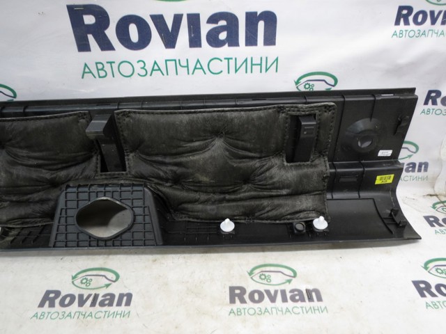Облицювання задньої панелі багажника 85770CV500WK HYUNDAI