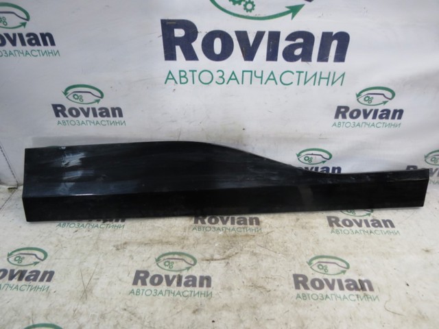 Накладка задньої лівої двері 87731J9500 HYUNDAI