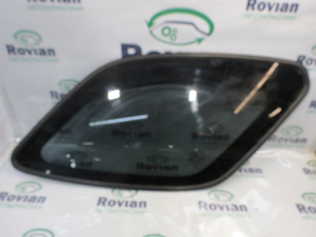 Скло багажника, ліве 878101F000 HYUNDAI