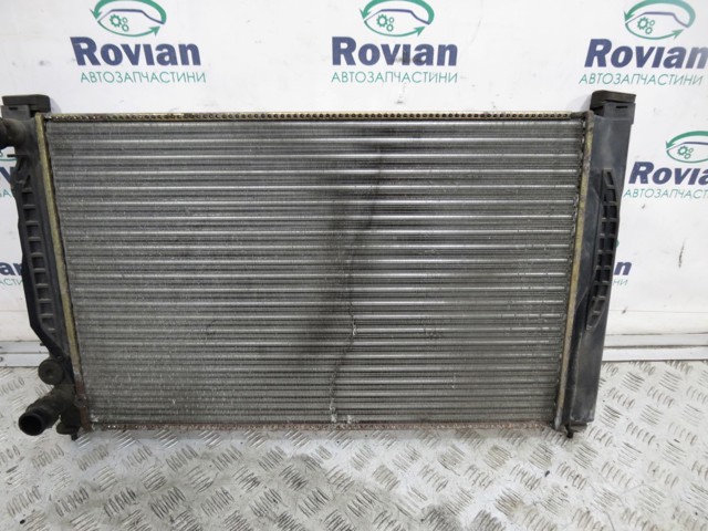 Радіатор основний 8D0121251BH VAG