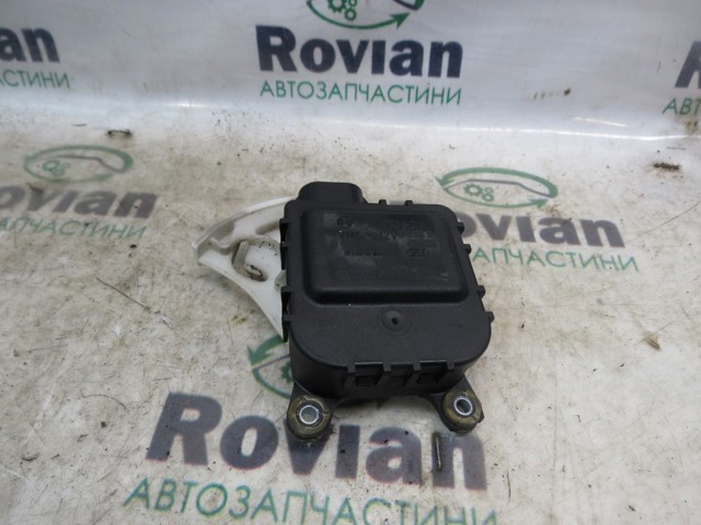 Мотор заслінки рециркуляції повітря 8D1820511G VAG