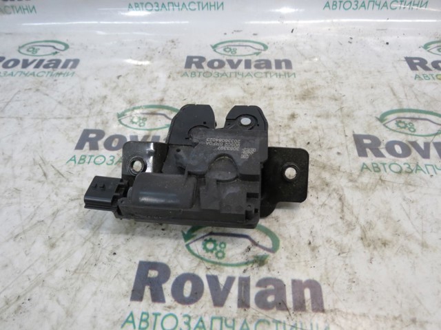 Замок, ручка і привід (багажника) 905026RF0A NISSAN