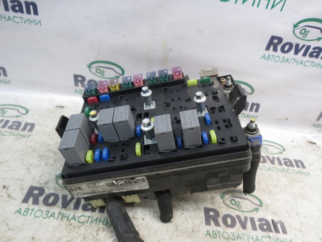 Коробка запобіжників 919511F220 HYUNDAI