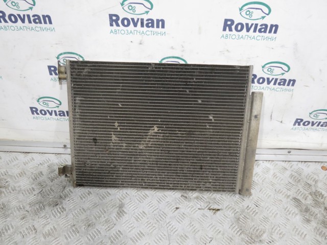 Радіатор системи охолодження кондиціонера 921001908R RENAULT