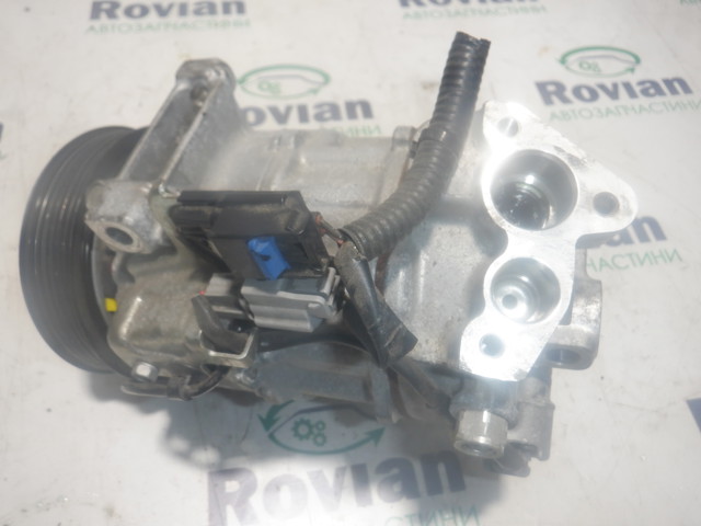 Компресор кліматичної установки 926006RC0B NISSAN