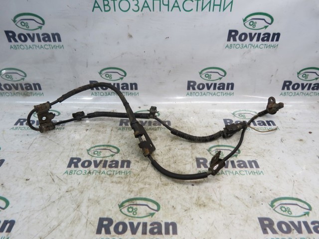 Датчик антиблокувальної системи гальмування 956701F310 HYUNDAI