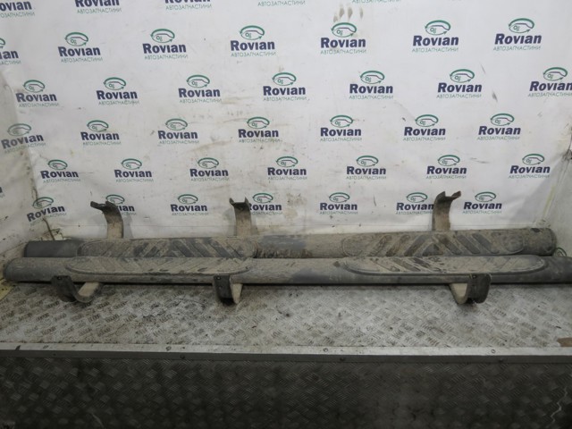 Надставка двері передньої 96101EB10A NISSAN