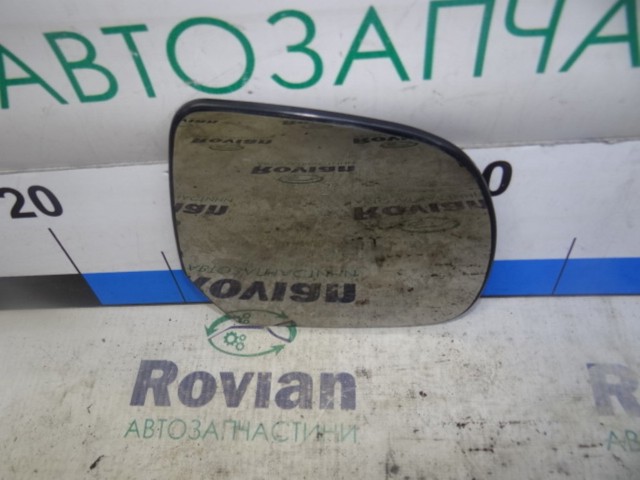 Дзеркальний елемент дзеркала заднього виду, правого 963657229R RENAULT
