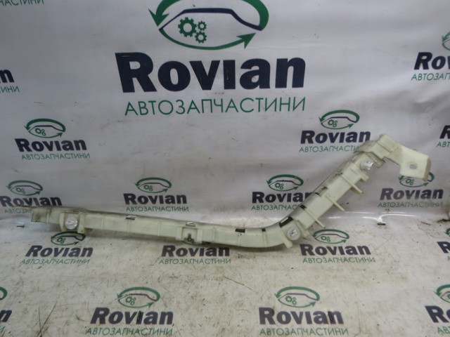 Кронштейн бампера заднього, правий 96448143 GM
