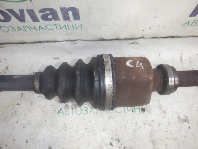 Привід правий 9657555580 PEUGEOT