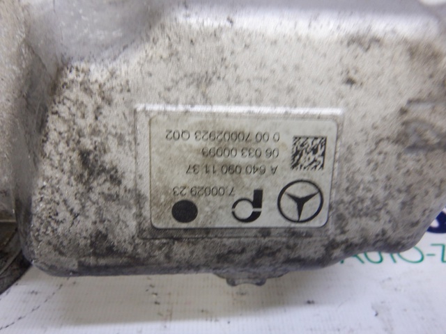 Колектор впускний A6400901137 MERCEDES