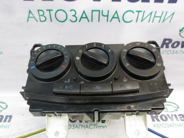 Блок управління кондиціонером CC3361190A MAZDA