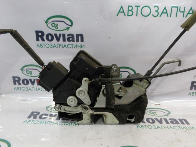 Замок передніх пасажирських дверей CD3458310 MAZDA