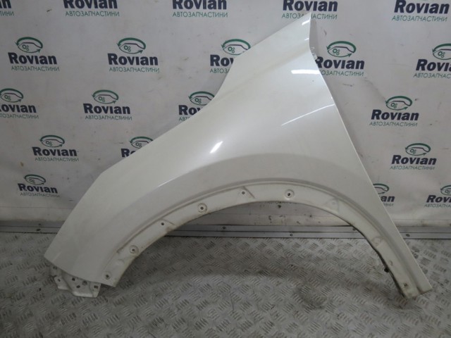 Переднє ліве крило F31016RAMA NISSAN