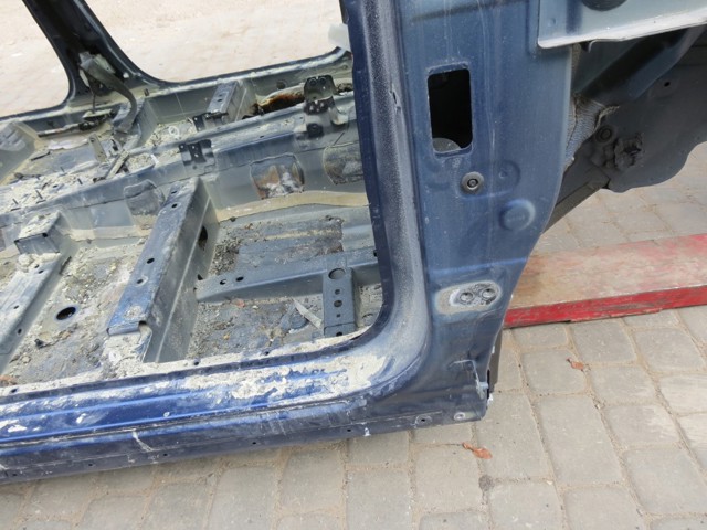 Отвір передніх правих дверей G60306RFMA NISSAN