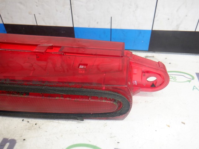 Додаткові задні стопи GJ6J51580C MAZDA