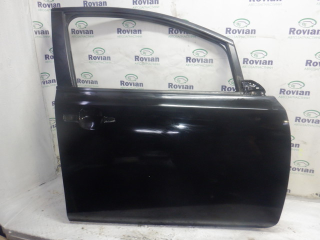 Дверка передня права H010M3NAMA NISSAN