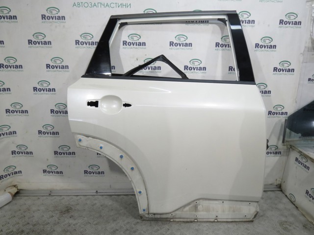Двері задні в зборі H210M6RAMA NISSAN