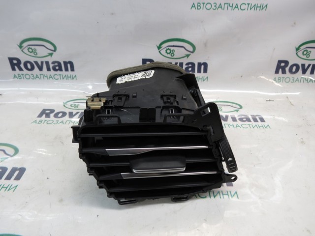 Решітка повітропровода ліва JX7B19C696 FORD