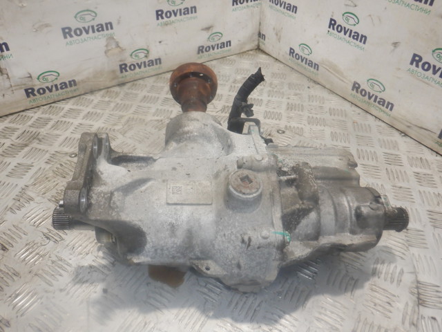 Коробка роздавальна в зборі LX6Z7251V FORD