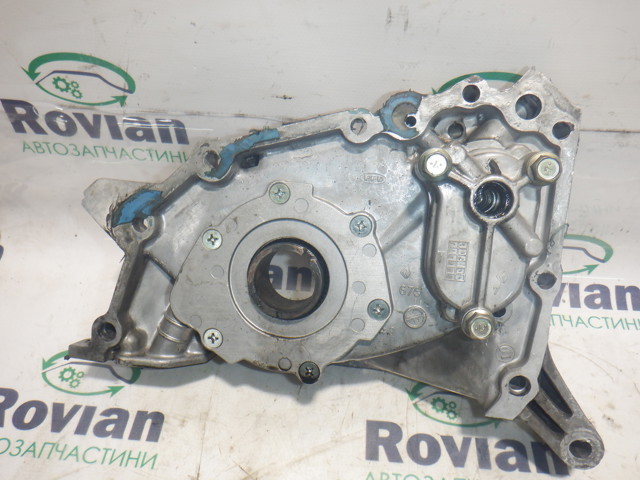 Насос маслозакачуючий Міцубісі Л400