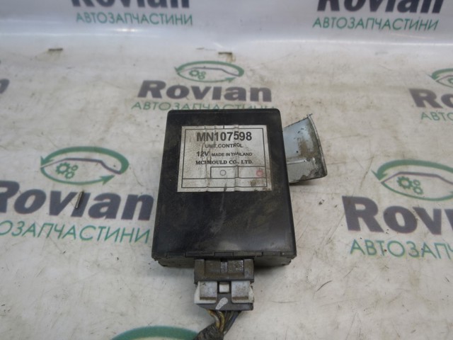 Модуль керування (ЕБУ) повним приводом MN107598 MITSUBISHI