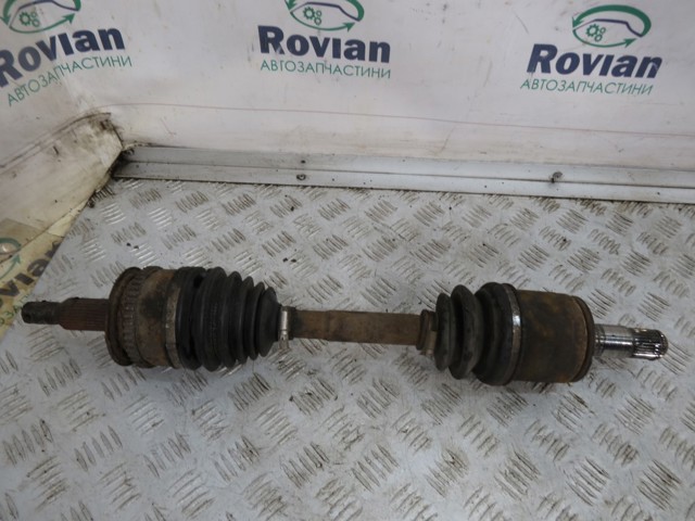 Піввісь передня ліва MN107605 MITSUBISHI