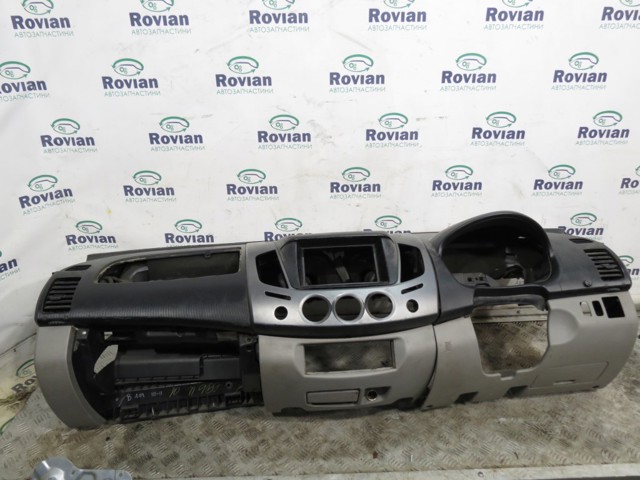 Панель приладів торпеди MN123657XA MITSUBISHI
