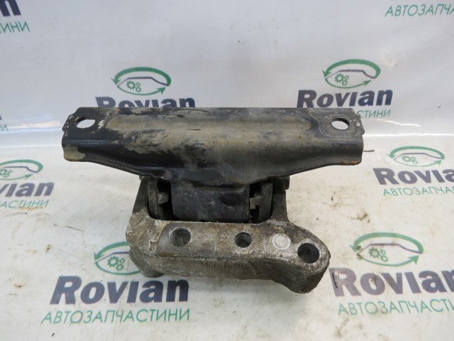 Права подушка мотора MN184372 MITSUBISHI