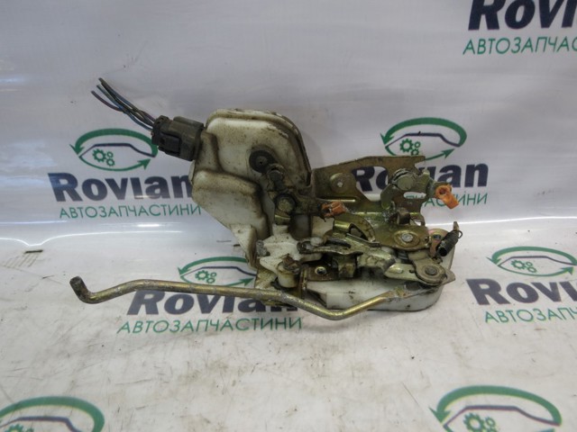 Замок водійських дверей MR473987 MITSUBISHI