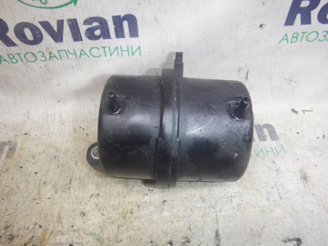 Бачок / демпфер вакуумної системи двигуна R2AA20339 MAZDA