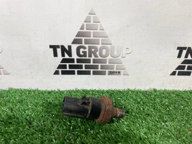 Датчик показника тиску масла Dodge Caliber SXT